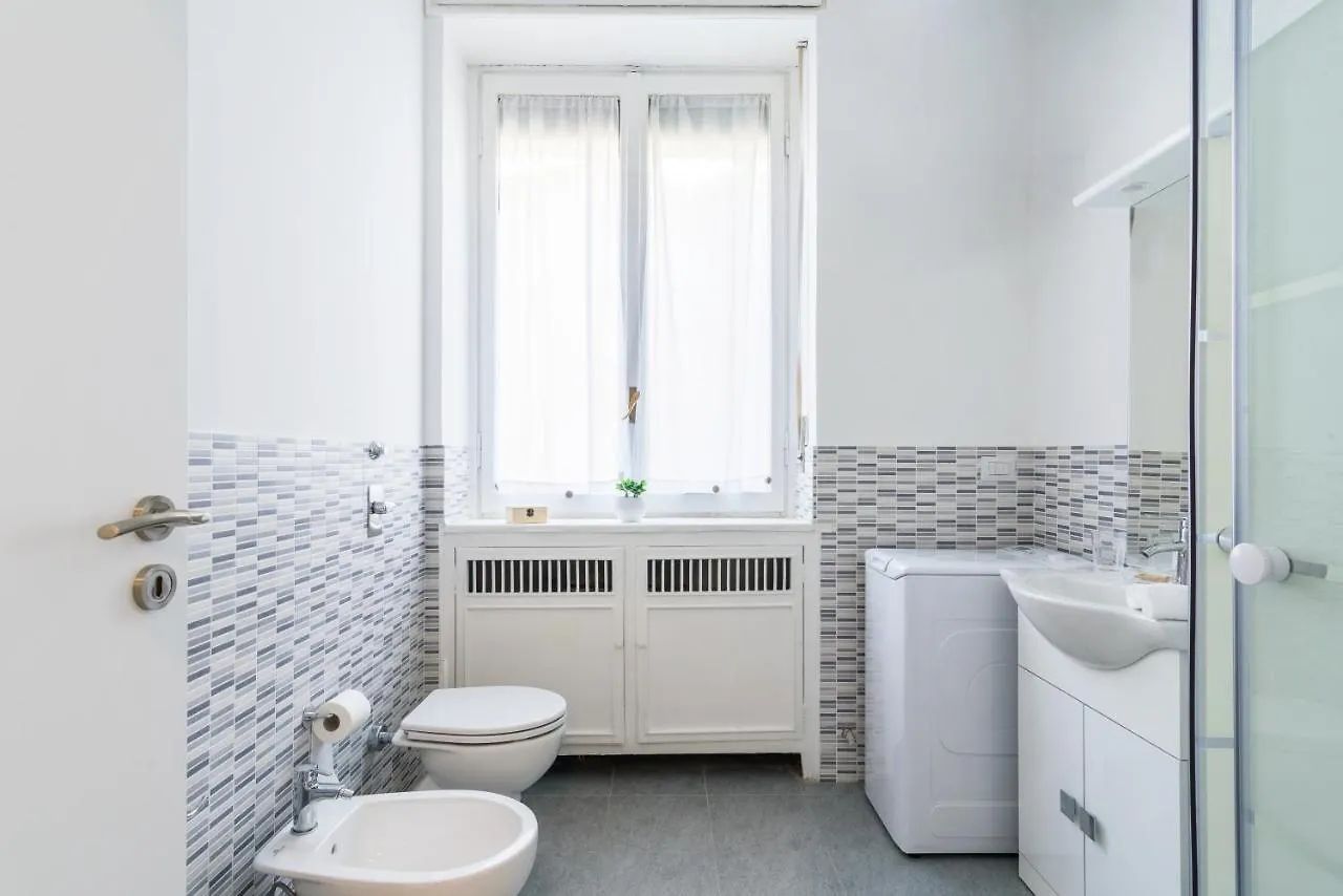 Hemeras Boutique Homes Exclusive 4Bdr Close To Duomo Μιλάνο Διαμέρισμα