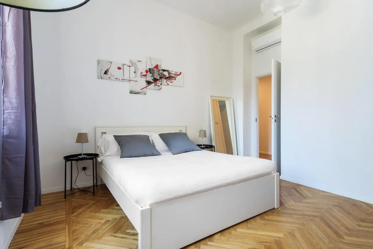 Appartamento Hemeras Boutique Homes Exclusive 4Bdr Close To Duomo Milano Italia
